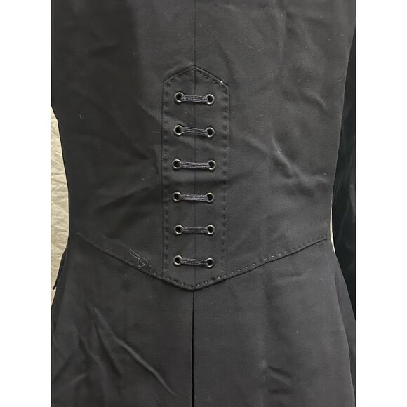 Carmen Marc Valvo Women's Black Beaded Blazer and Skirt Set, Size 6 - Picture 5 of 10